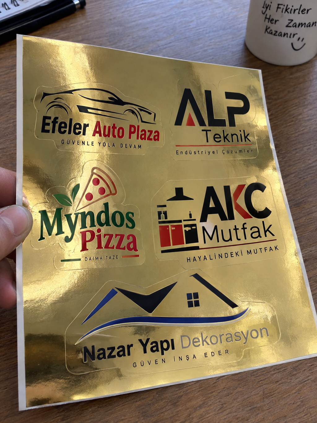 Altın / Gümüş Folyo Baskes Etiket – Kişiye Özel Metalik Sticker