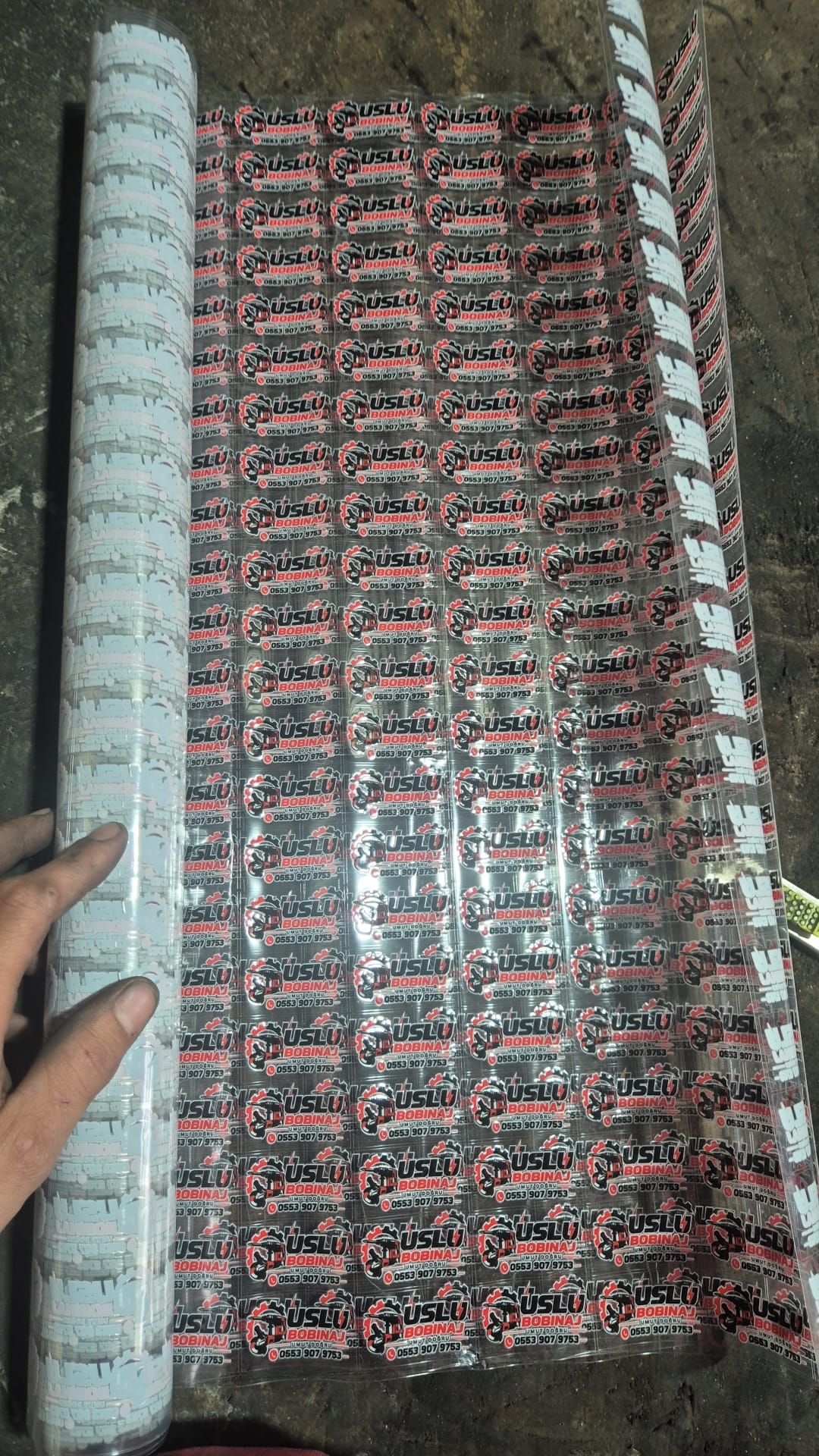 Uslu Bobinaj logolarından oluşan seri UV-DTF transfer rulosu